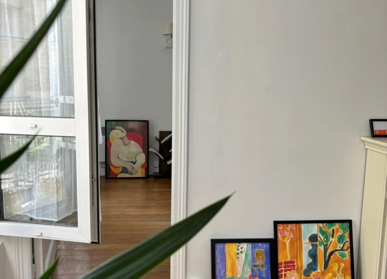 Apartment White *